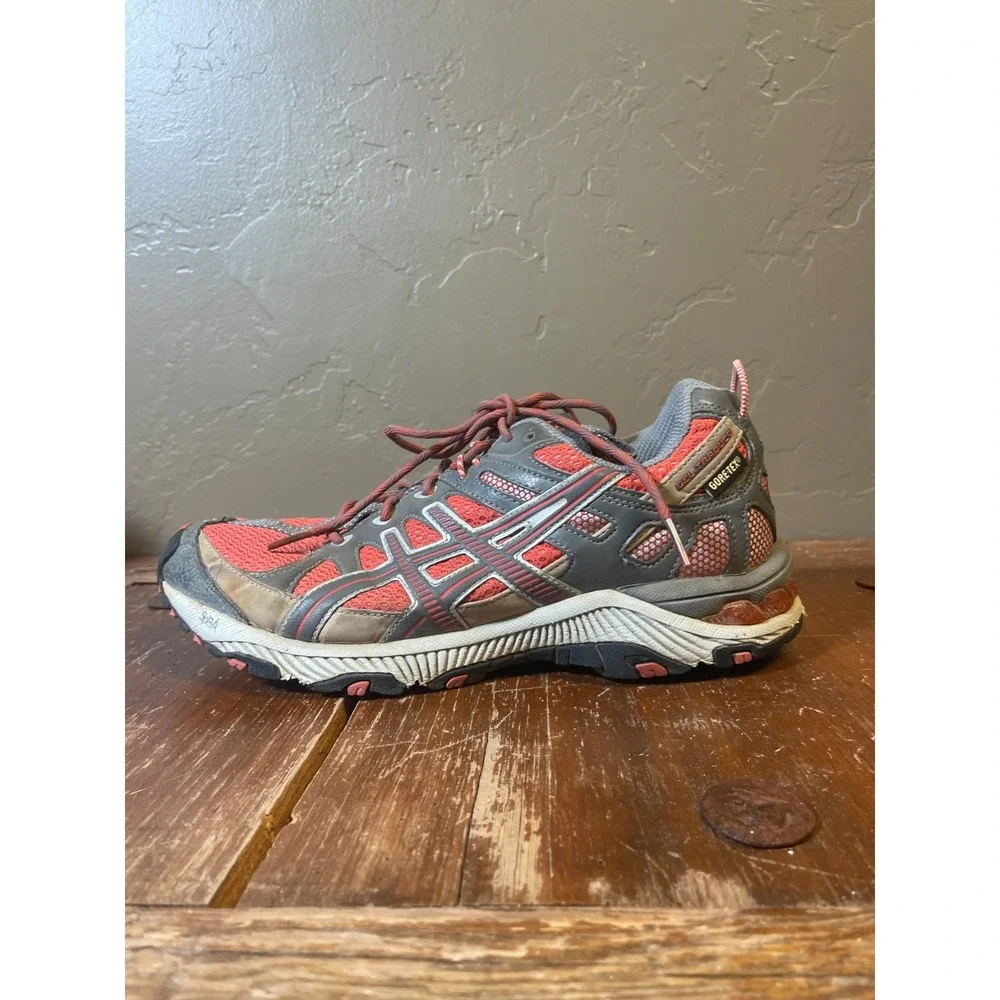 Asics Gel Trabuco Trail Running Shoes Gore Tex Womens 9.5 Pink Sneakers Comfort
